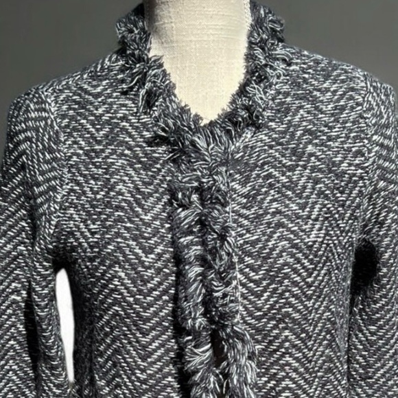 🌻Chico's Soft Tweed Wool Blend Blazer Jacket Cardigan Fringe Trim Size Small - Picture 3 of 11